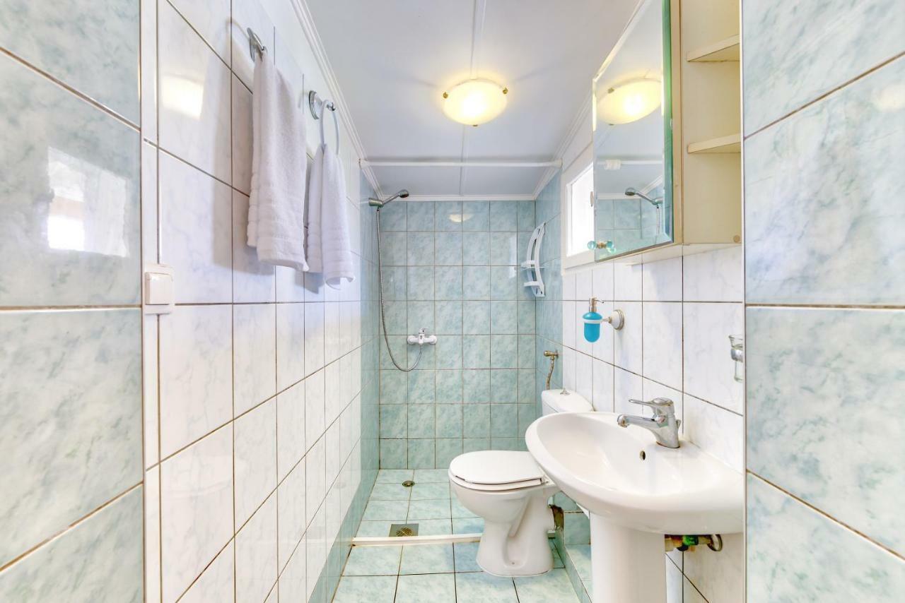 Ina Apartment *